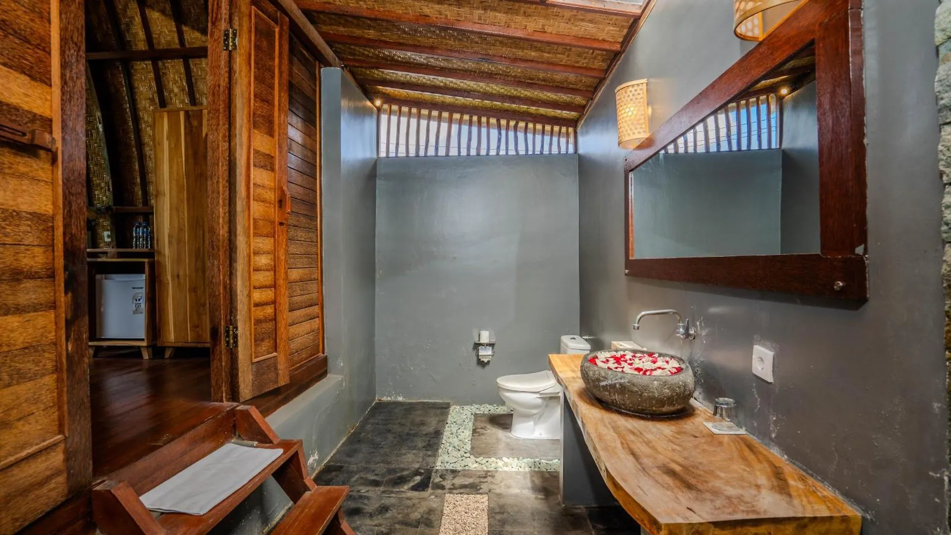 ***  Lumbung Bukit Resort Uluwatu Indonézia