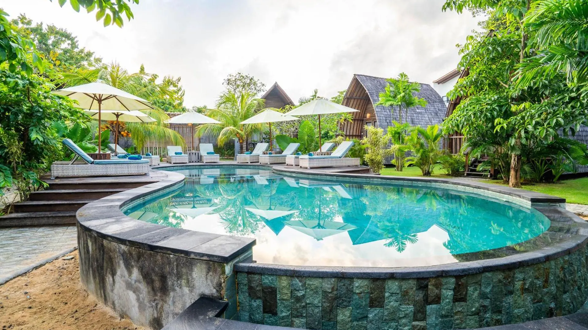 Lumbung Bukit Resort Uluwatu  Uluwatu (Bali)